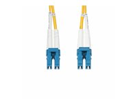 StarTech.com 30m (98.4ft) LC to LC (UPC) OS2 Single Mode Duplex Fiber Optic Cable, 9/125µm, Laser Optimized, 10G, Bend Insensitive, Low Insertion Loss - LSZH Fiber Patch Cord (SMDOS2LCLC30M) - Koblingskabel - LC/UPC-enkeltmodus (hann) til LC/UPC-enkeltmodus (hann) - 30 m - 30 m - 2 mm - fiberoptisk - dupleks - 9 / 125 micron - OS1/OS2 - halogenfri, passiv - gul SMDOS2LCLC30M