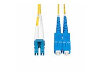 StarTech.com 5m (15ft) LC to SC (UPC) OS2 Single Mode Duplex Fiber Optic Cable, 9/125µm, Laser Optimized, 10G, Bend Insensitive, Low Insertion Loss - LSZH Fiber Patch Cord (SMLCSC-OS2-5M) - Koblingskabel - LC/UPC-enkeltmodus (hann) til SC/UPC-enkeltmodus (hann) - 5 m - 5 m - 2 mm - fiberoptisk - dupleks - 9 / 125 micron - OS1/OS2 - halogenfri, passiv, up to 10 Gbps data transfer rate - gul SMLCSC-OS2-5M
